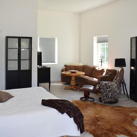 Beautiful Apartment In Lagan With House Sea View Eksteriør billede