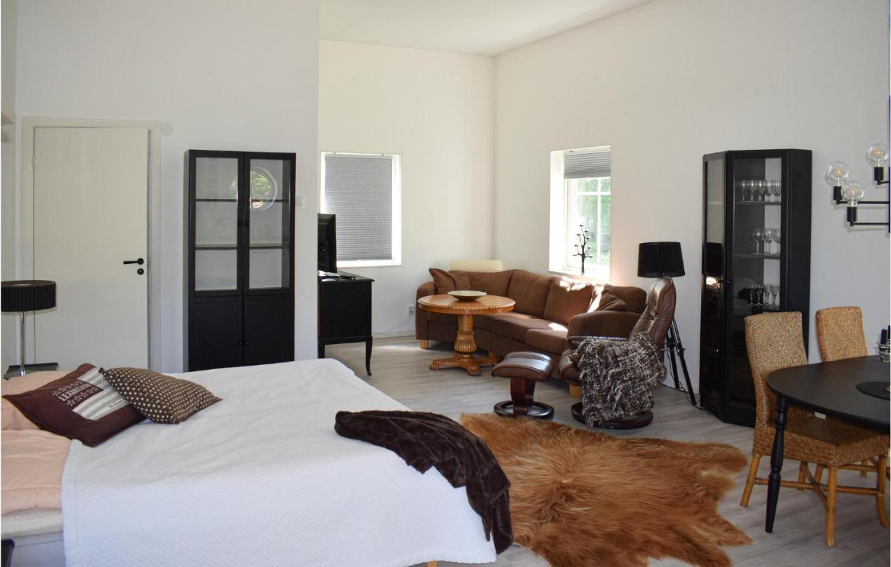 Beautiful Apartment In Lagan With House Sea View Eksteriør billede